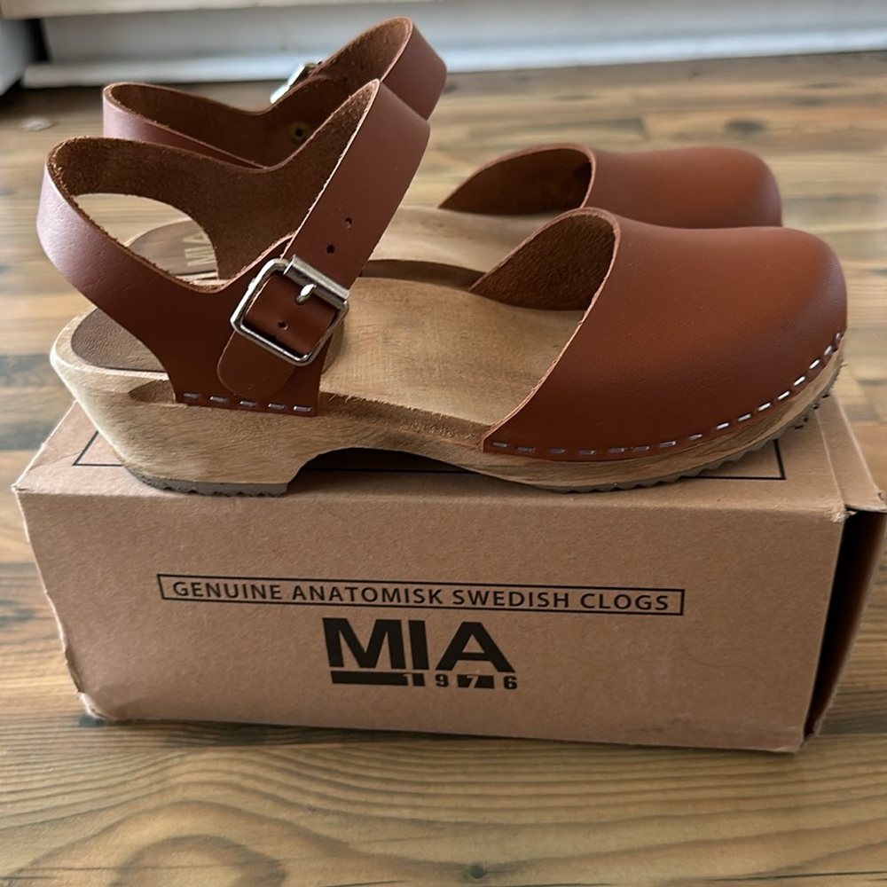MIA Sofia Clogs